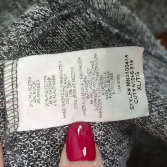 BOBEAU* round neck long sleeve zebra sequin patch front heathered light sweater - Picture 10 of 12